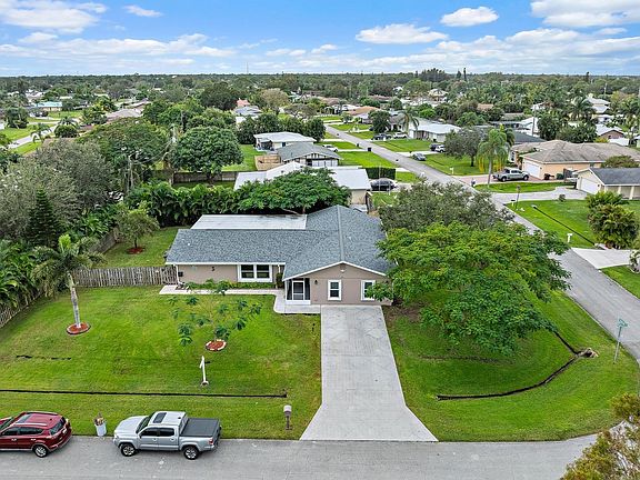 5th image of 366 SE Galleon Ln