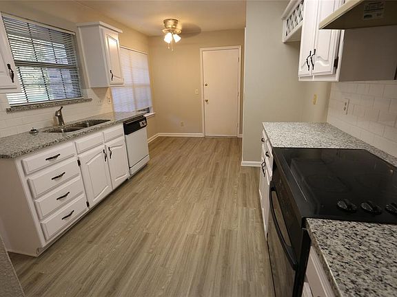 4th image of 4219 Buckthorn St