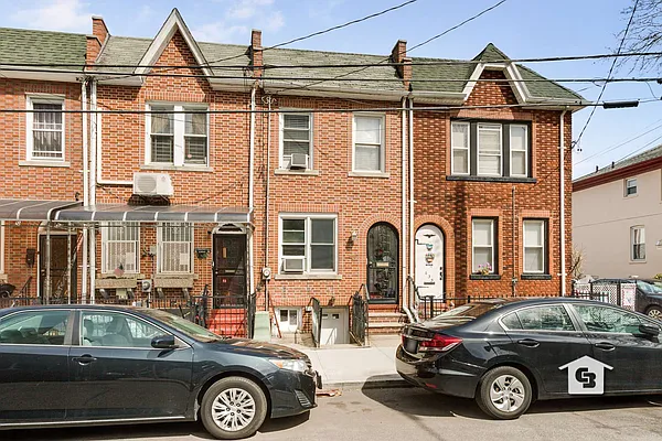 Sold by Coldwell Banker Reliable Real Estate | media 7