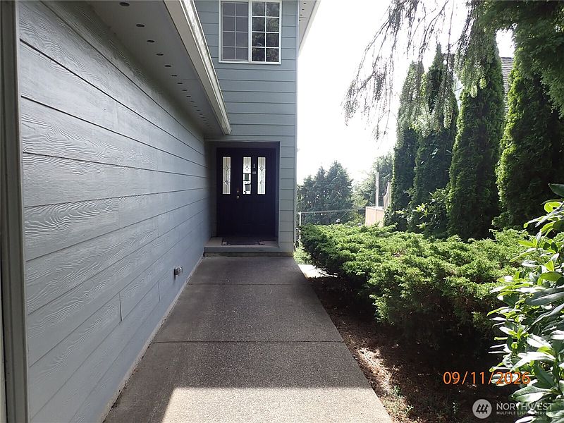 2nd image of 1821 W 8th Street
