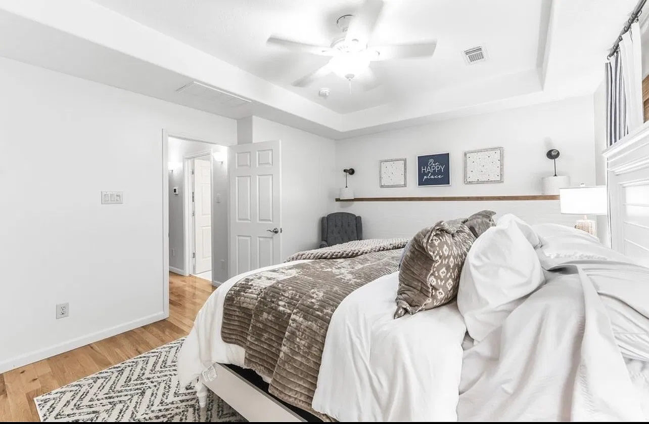 2 bed, 1679 sqft, $2,000 — Photo 2