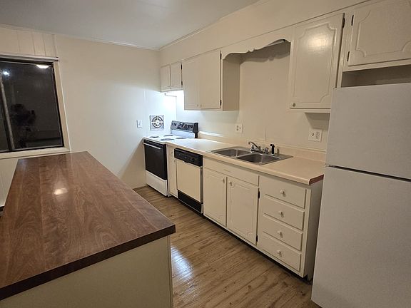 5th image of 520 Willow St #6