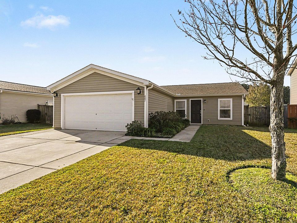 1st image of 607 Grassy Hill Rd