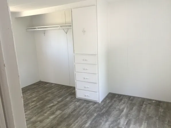 326 1/2 N V St, Lakeview, OR 97630
