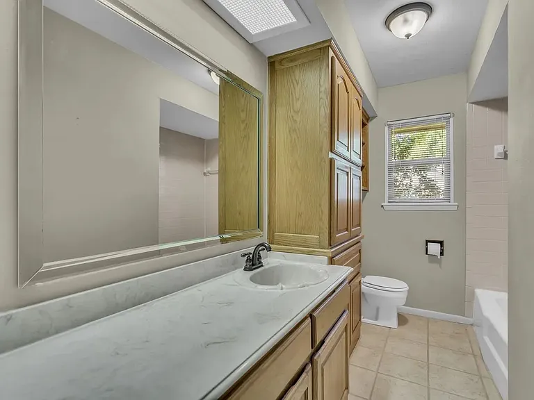 2972 Maydelle Ln — Photo 9