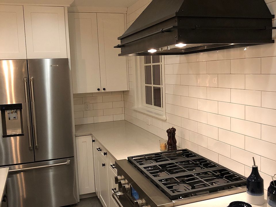 2nd image of 818 S Josephine St