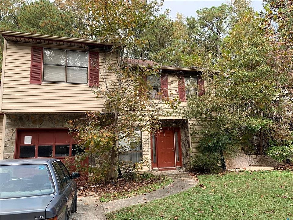 2nd image of 26 Pine Cone Ct