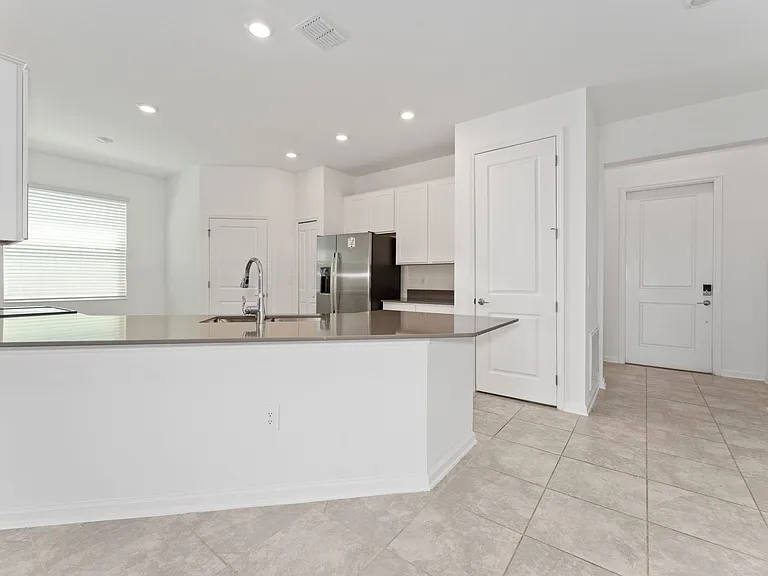860 Daring Dr — Photo 7