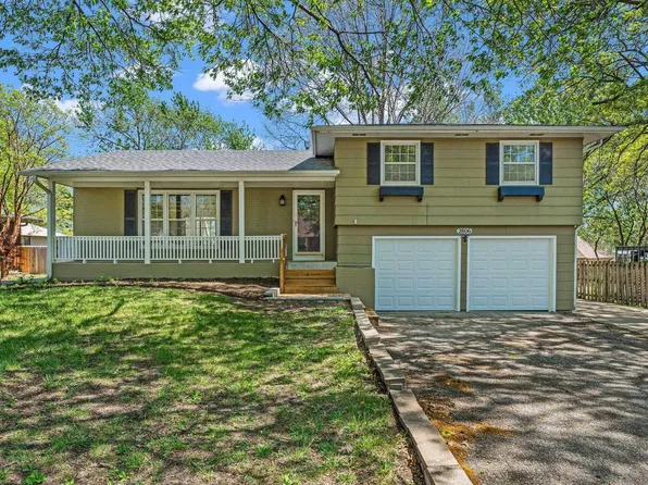 2806 SW Maupin Ln, Topeka, KS 66614
