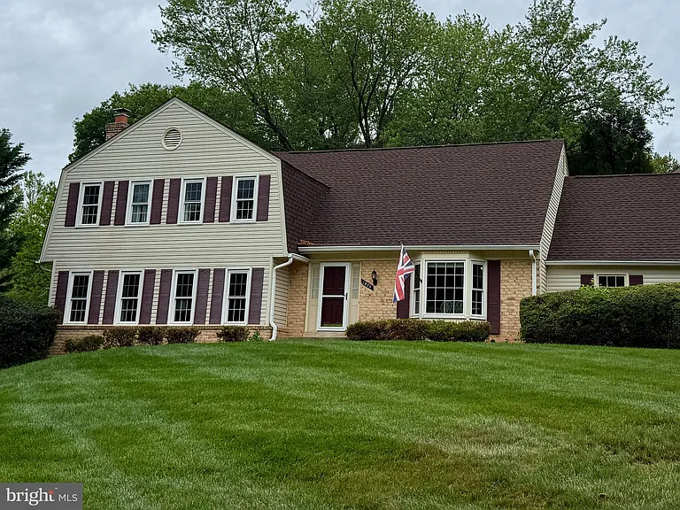 1824 Abbey Oak Dr — Photo 1
