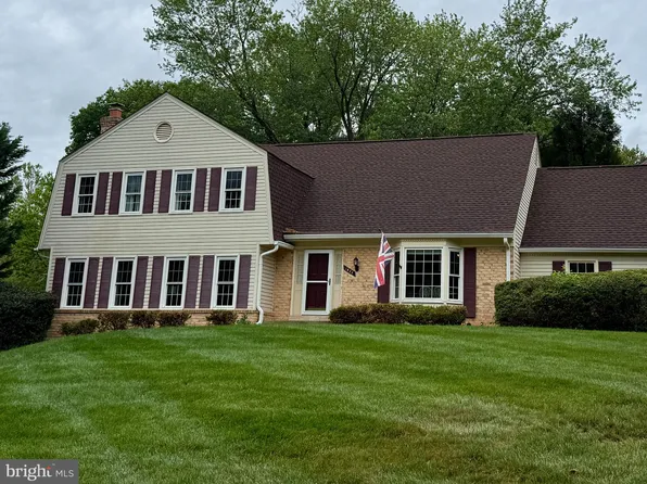 1824 Abbey Oak Dr, Vienna, VA 22182