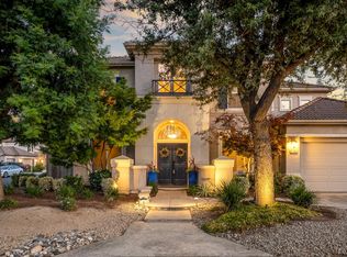 2705 E Ryan Ln, Fresno, CA