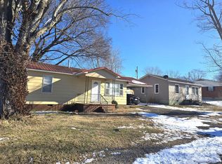 612 N Spring St, Bloomfield, MO 63825