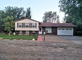 523 Willow Valley Dr, Lamar, CO 81052
