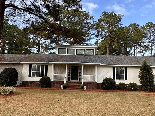 7222 Northgate Dr E, Tifton, GA 31794