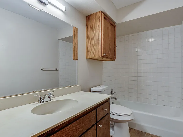819 N Eagle Ln — Photo 26