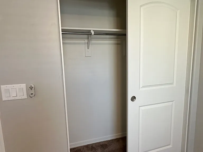 1109 E Ascent St — Photo 32