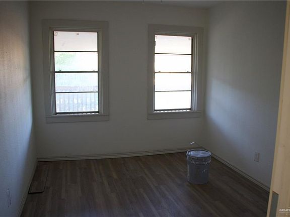 5th image of 126 E Juarez Ave