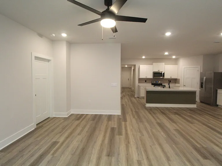 3111 Silver Maple Dr — Photo 9