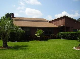 711 Forest Park Dr, Deland, FL 32720