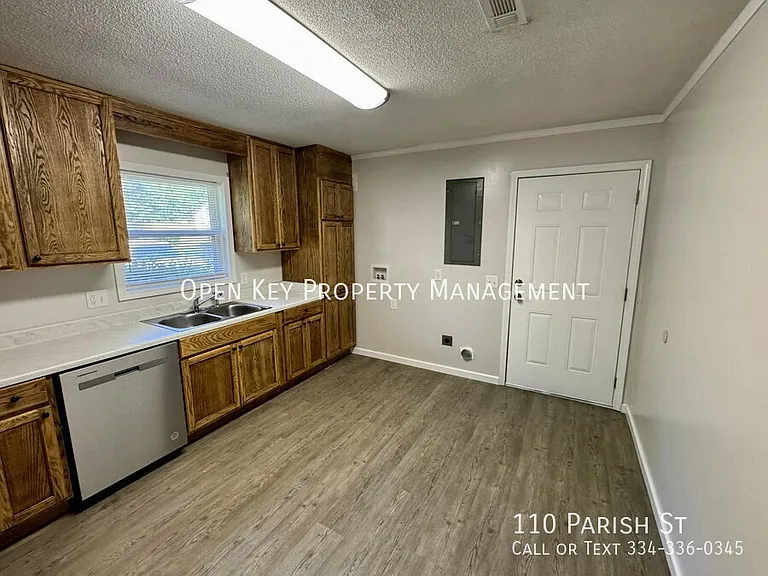 110 Parish St — Photo 3