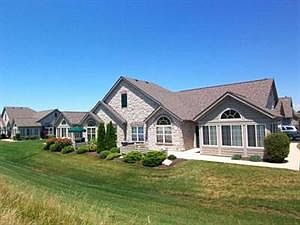 2nd image of 2820-B Canterbury Cir