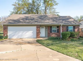 303 Adirondack Loop, Roland, OK 74954