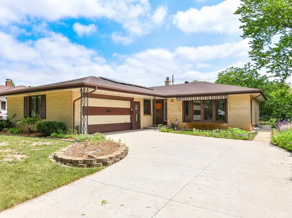 4144 N 96th STREET, Wauwatosa, WI 53222