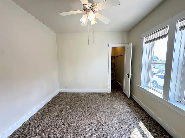 812 State St — Photo 11