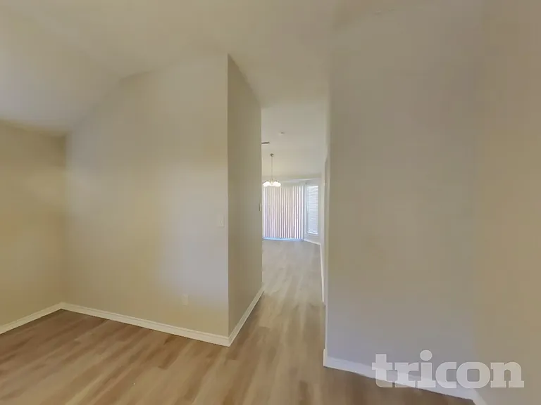 2329 Belton Dr — Photo 5