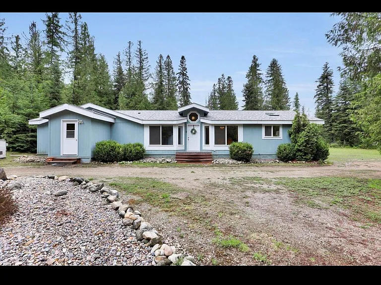 221 Harworth Rd — Photo 1