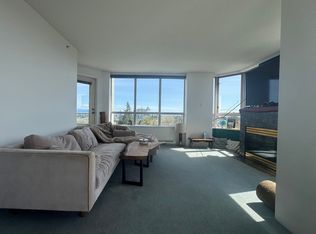 10082 148th St, Surrey, BC V3R0S3