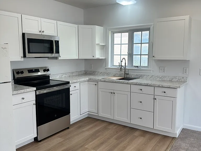 257 Main St #B — Photo 10