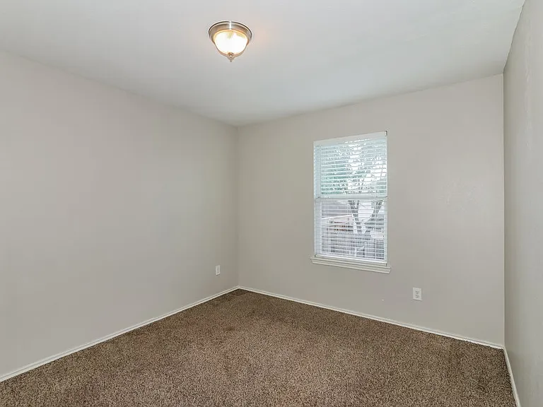 20814 Trenton Valley Ln — Photo 15