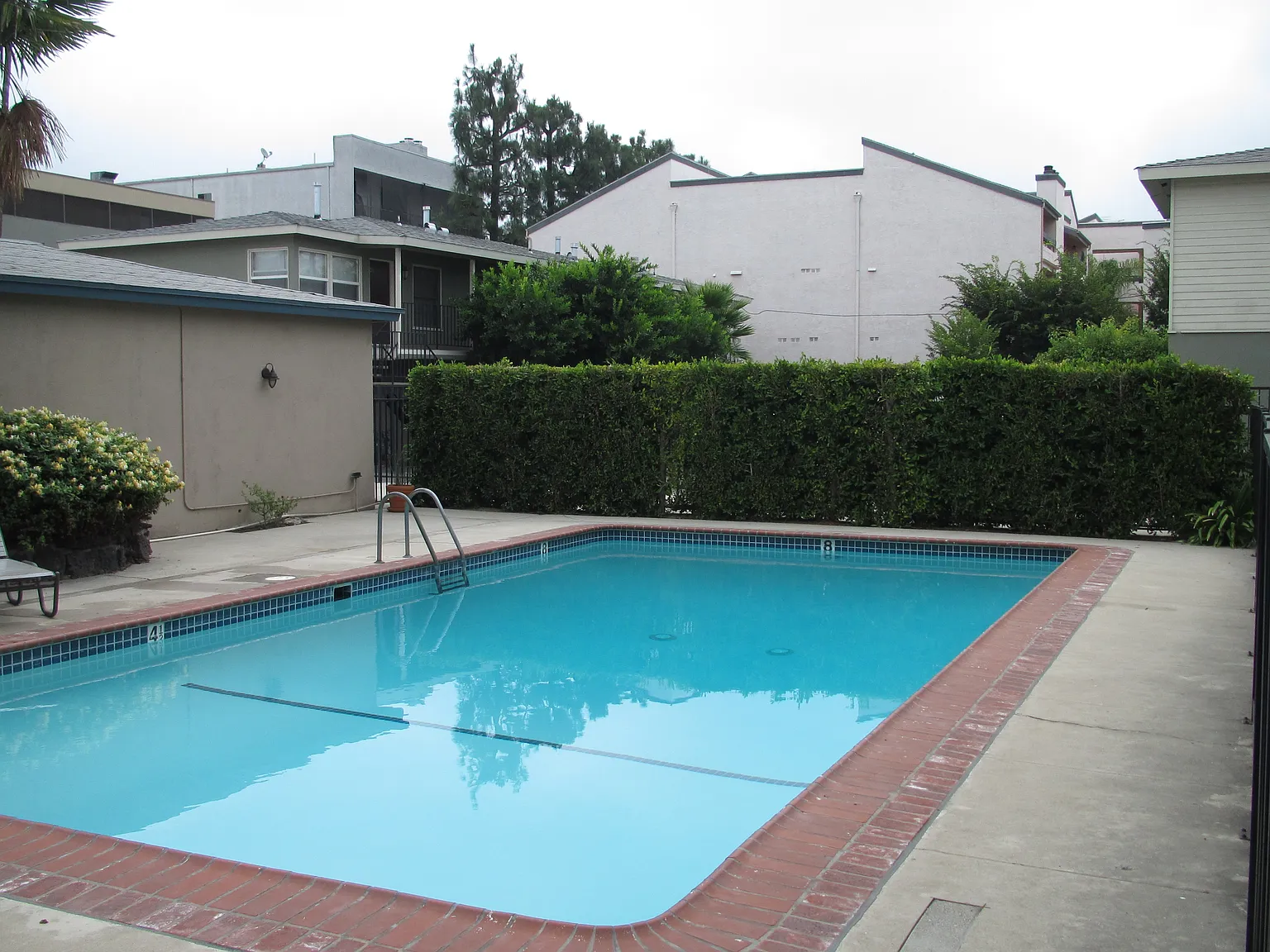 Magnolia Apartments — Photo 2
