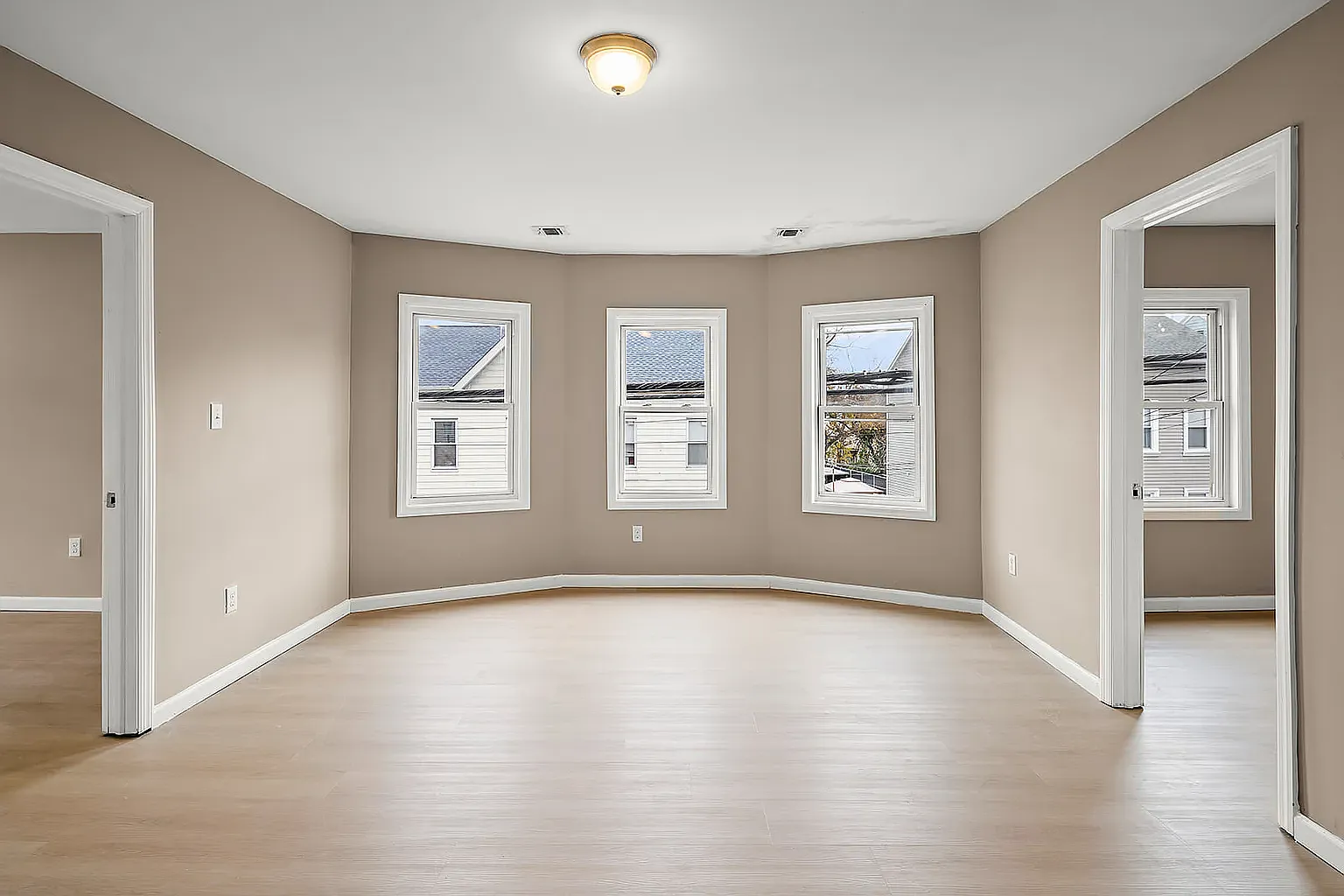 3 bed, $2,250 — Photo 4