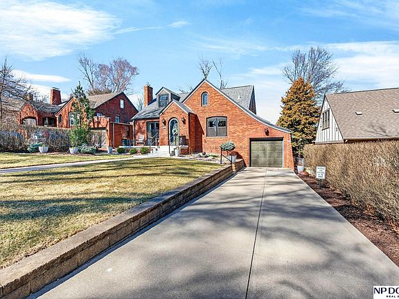 4th image of 5136 Decatur St