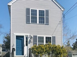 32 Rockaway Ave, Hull, MA 02045
