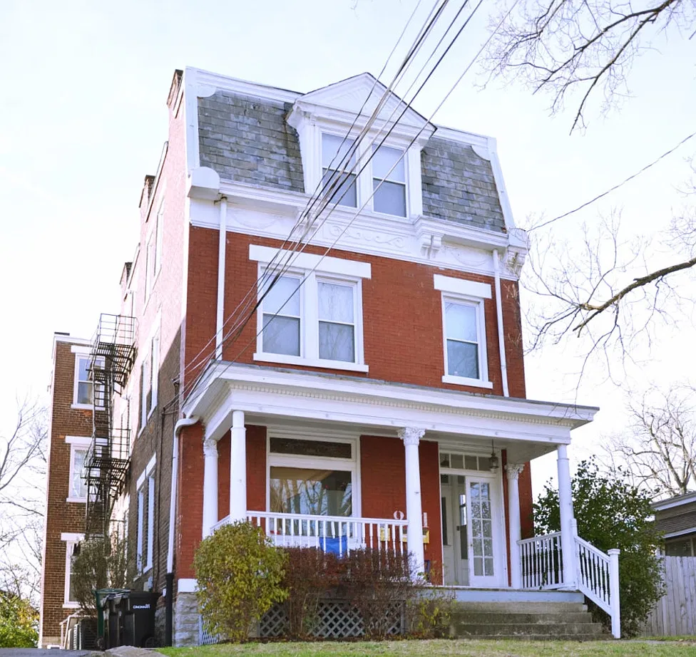 3 bed, 1200 sqft, $2,295 — Photo 1