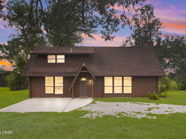3931 Deerpoint Lake Dr, Southport, FL 32409