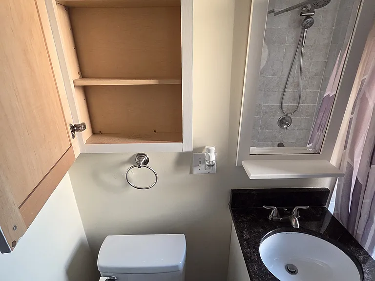 502 Beloit Ave #3B — Photo 15