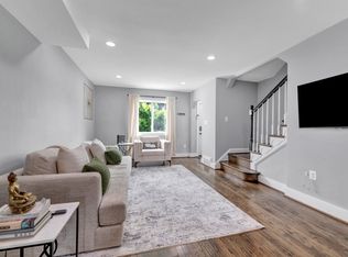 3925 R St SE, Washington, DC 20020