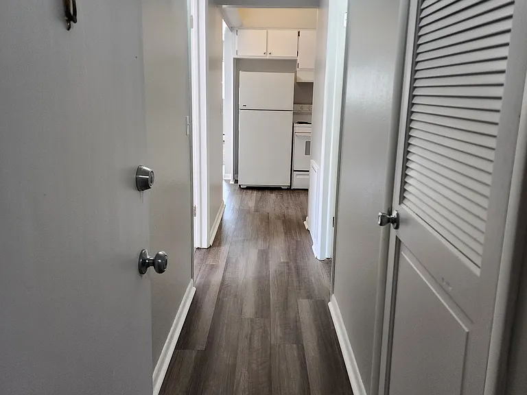 4020 Stannard Dr #8 — Photo 9