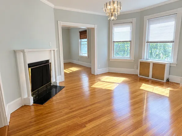 98 Dennison Ave, Framingham, MA 01702