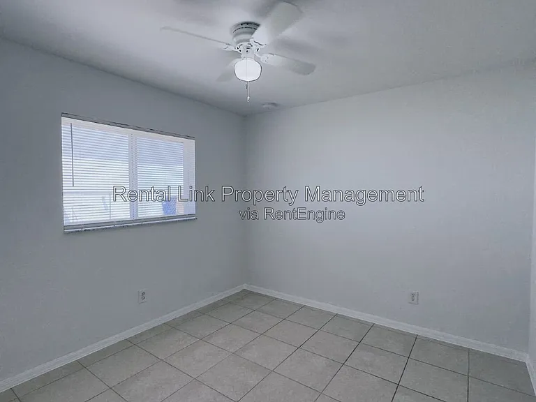 4867 30th St SW — Photo 31