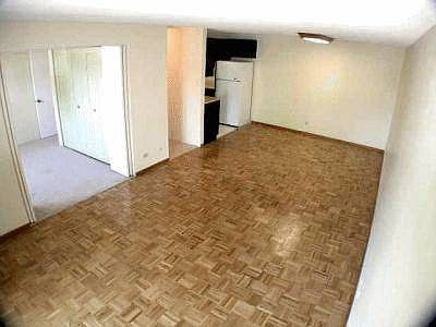 Large Living/Dining room featu