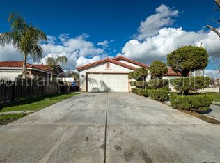 900 Lost Trail Way, Bakersfield, CA 93307
