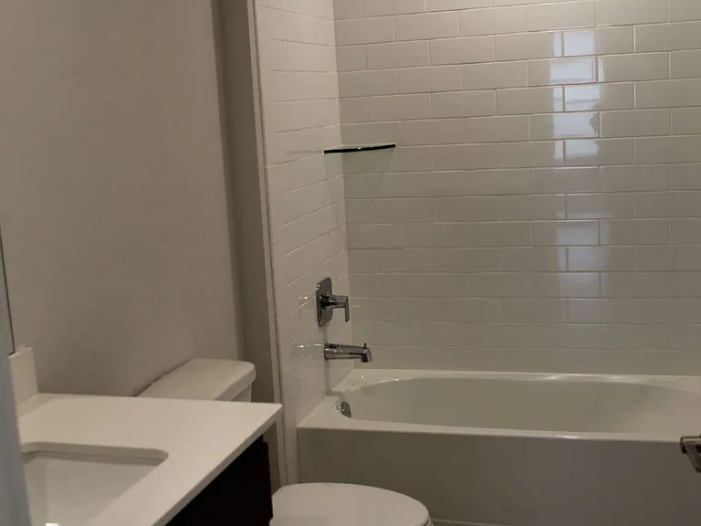 927 Lady Bird Ln — Photo 11