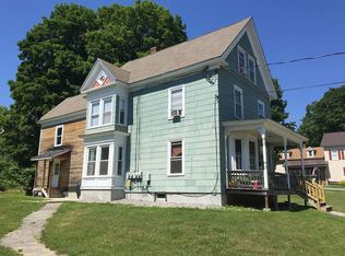 36 Oak St, Mechanic Falls, ME 04256