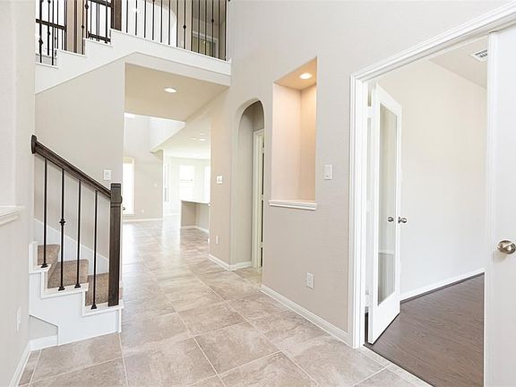 3rd image of 79 Indian Wells Dr